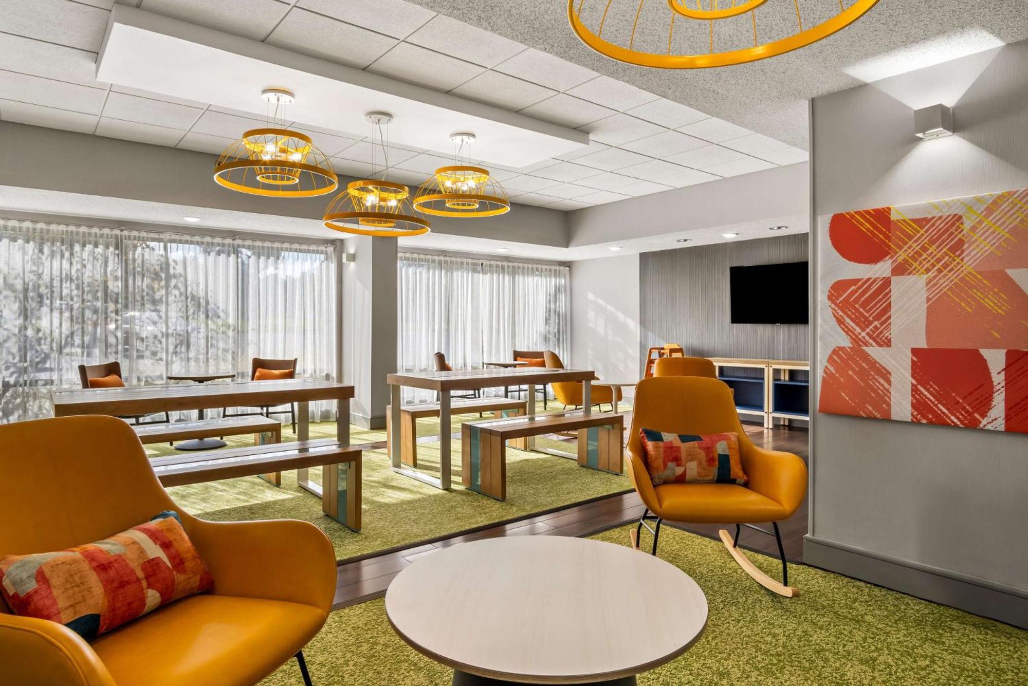 Surestay Plus Hotel By Best Western Stevensville St Joseph Eksteriør billede