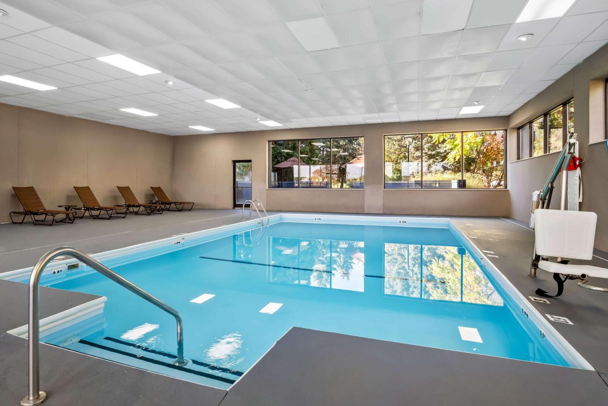 Surestay Plus Hotel By Best Western Stevensville St Joseph Eksteriør billede