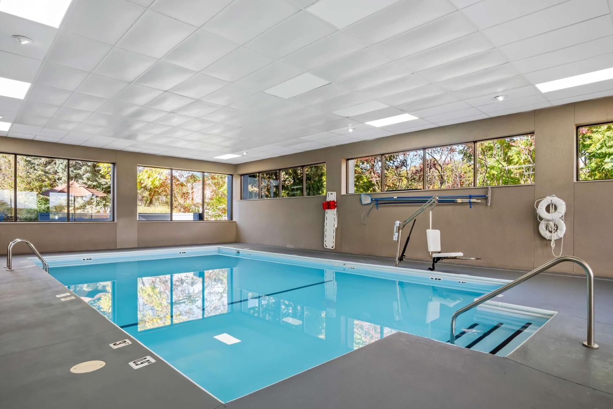 Surestay Plus Hotel By Best Western Stevensville St Joseph Eksteriør billede