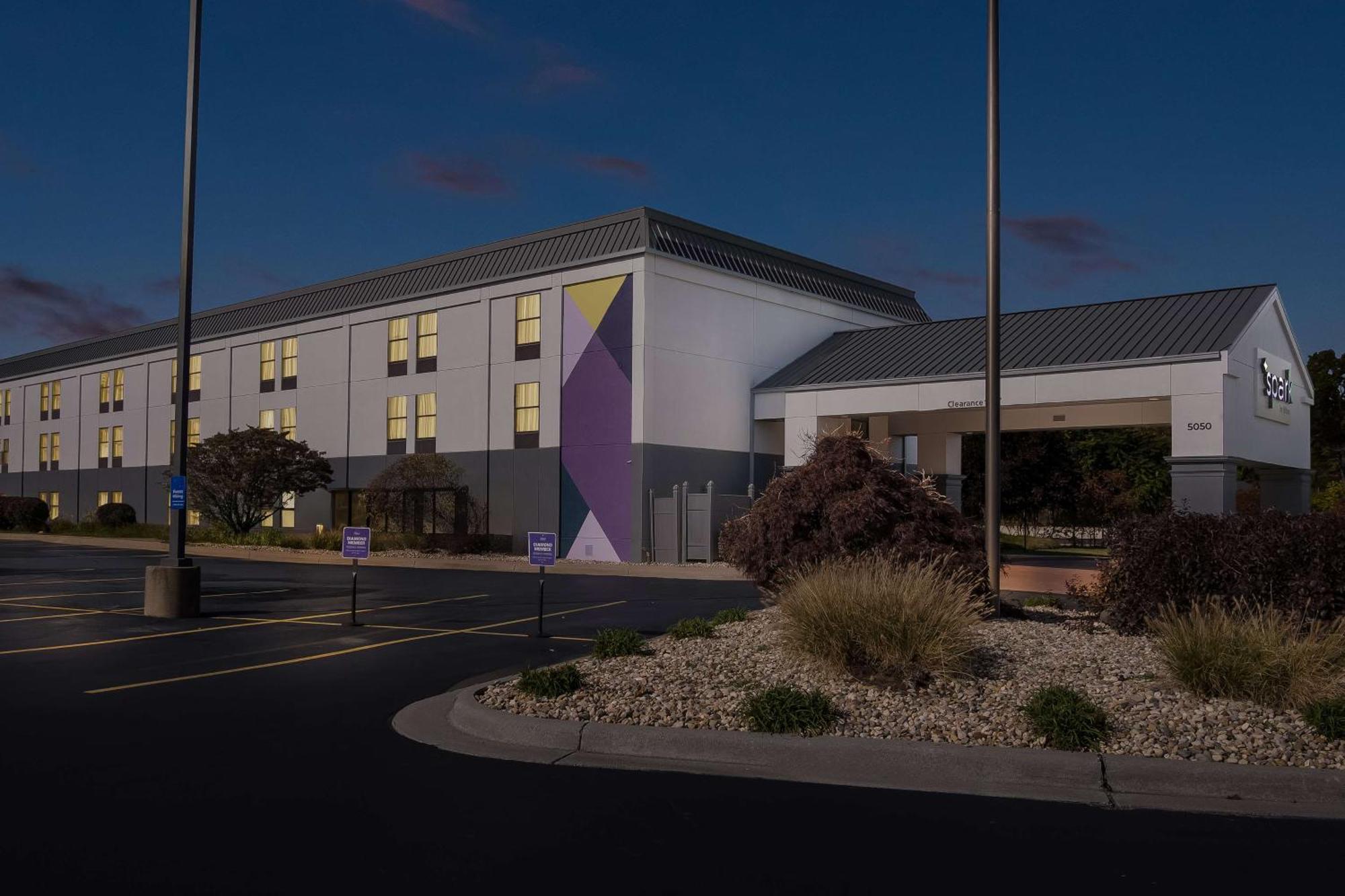 Surestay Plus Hotel By Best Western Stevensville St Joseph Eksteriør billede