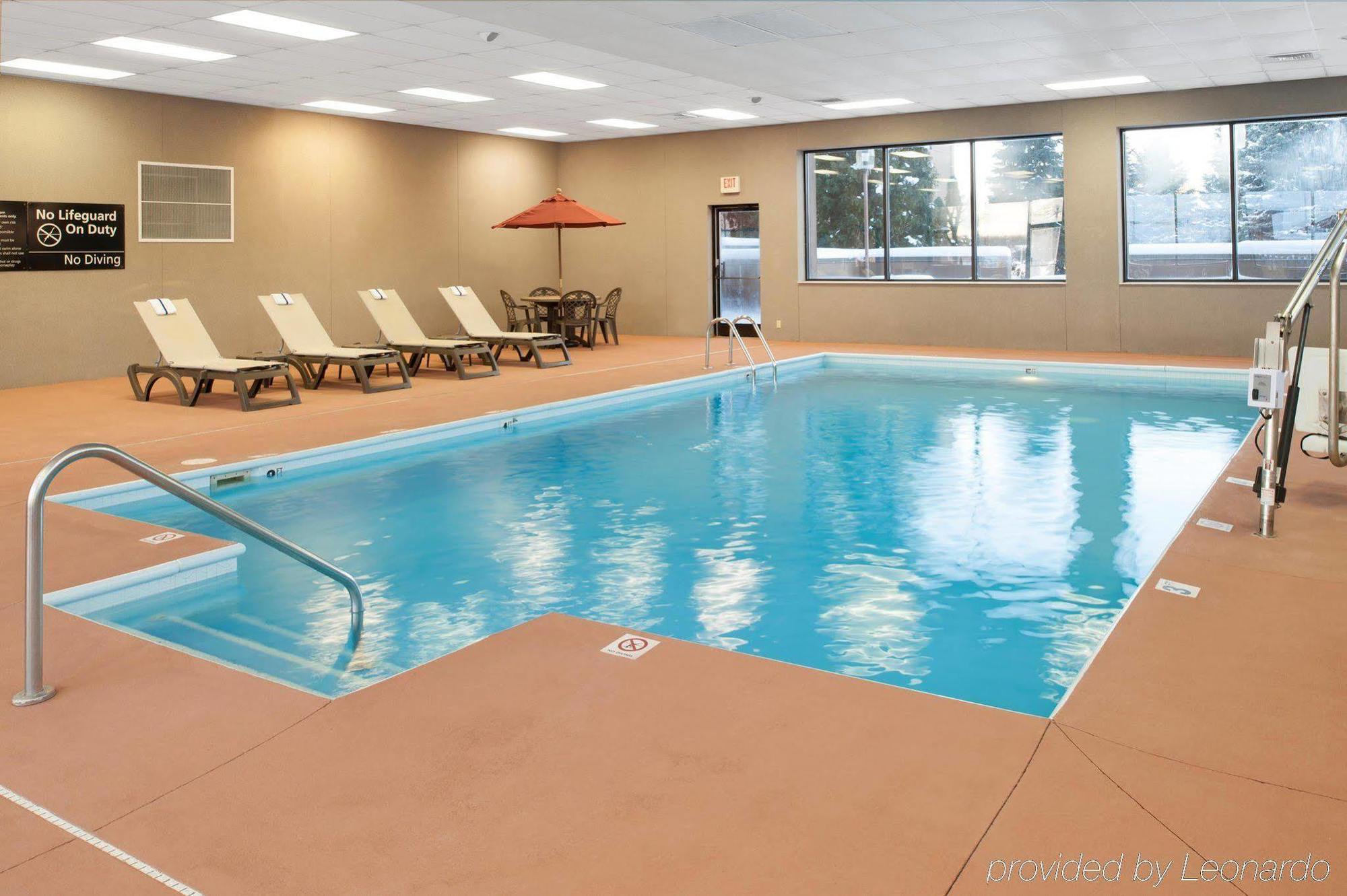 Surestay Plus Hotel By Best Western Stevensville St Joseph Eksteriør billede